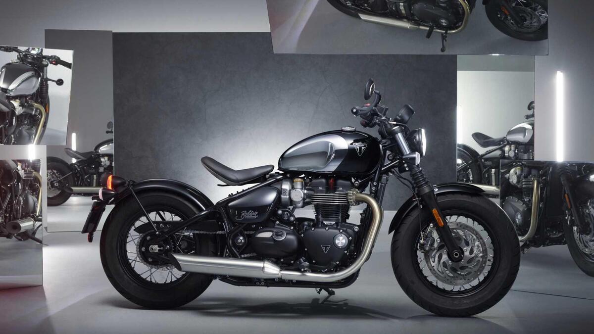 Triumph Bonneville Bobber 1200 Chrome Edition (2023), prezzo e scheda  tecnica 