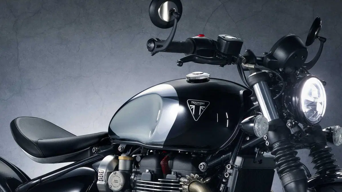 Triumph Bonneville Bobber 1200 Bonneville Bobber 1200 Chrome Edition (2023) (8)