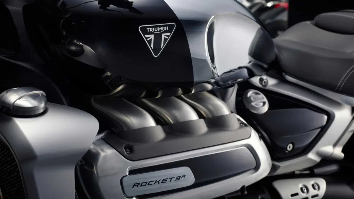 Triumph Rocket 3 Rocket 3 R Chrome Edition (2023) (7)
