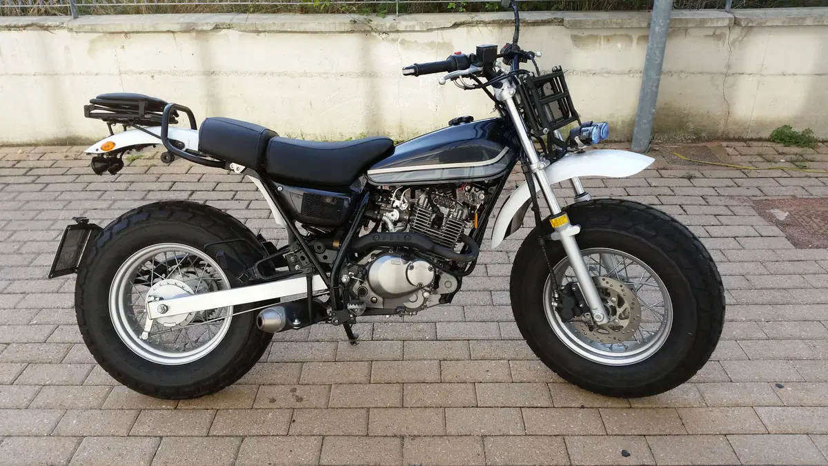 Suzuki Van Van 125 Rebel (3)