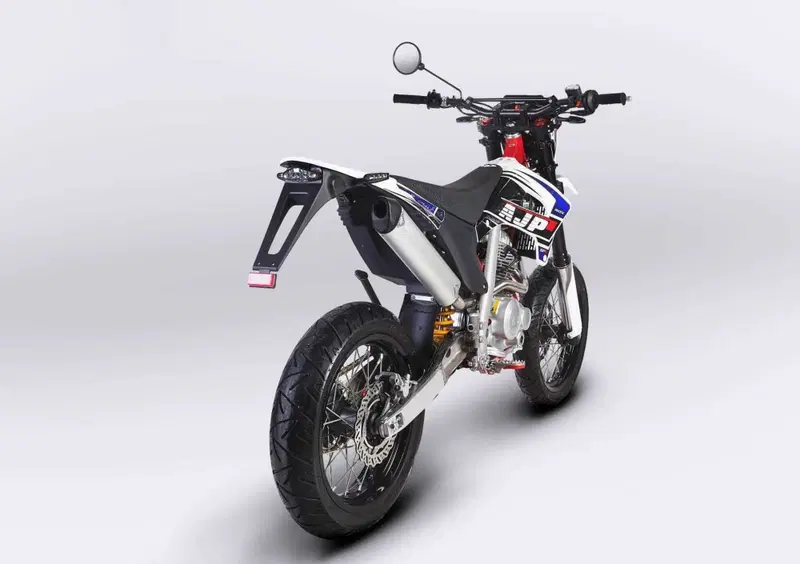AJP SPR 240 SPR 240 Supermoto (2023 - 26) (2)