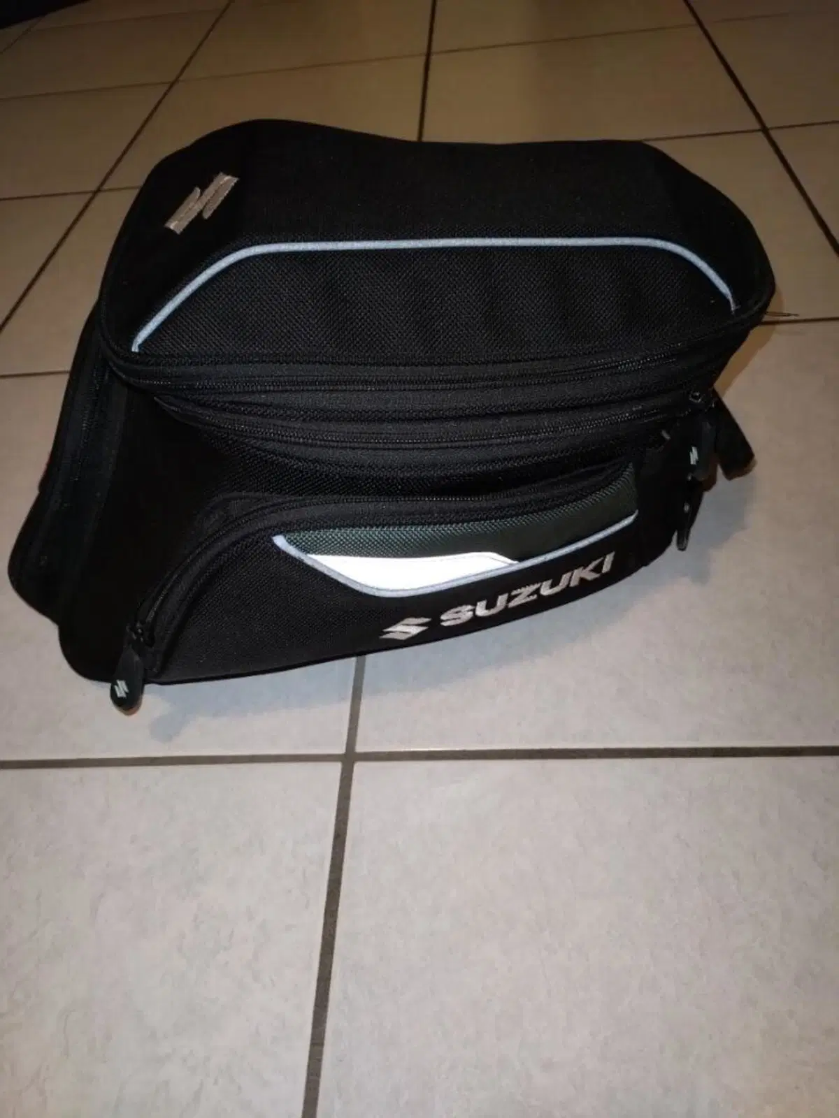 borsa serbatoio v strom Suzuki (6)