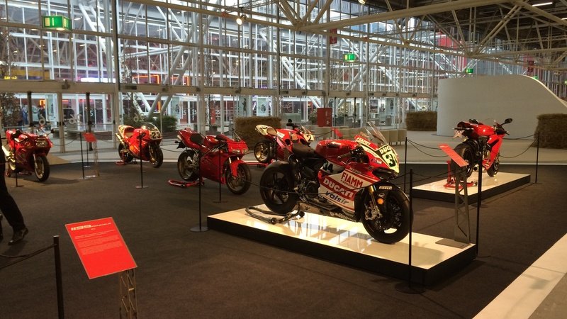 Le moto al Motor Show: Ducati Superbike e caf&eacute; racer special