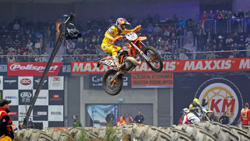 Mondiale SuperEnduro, a Blazusiak la prima prova