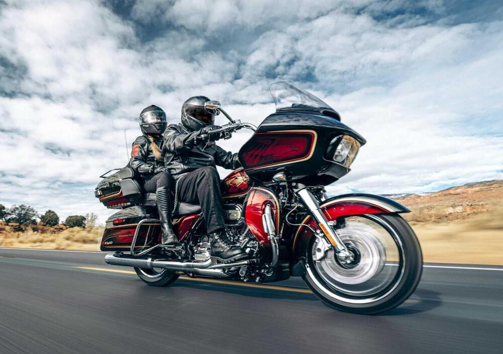 Harley-Davidson CVO Road Glide Limited Anniversary (2023) (2)