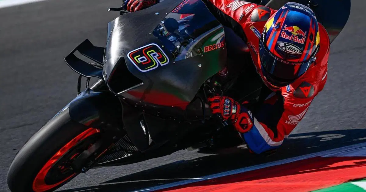 MotoGP 2023. MotoGP 2023. Stefan Bradl e la nuova Honda: &ldquo;S&igrave;, sto guidando con un forcellone Kalex in alluminio e un impianto di scarico Akrapovic&rdquo;