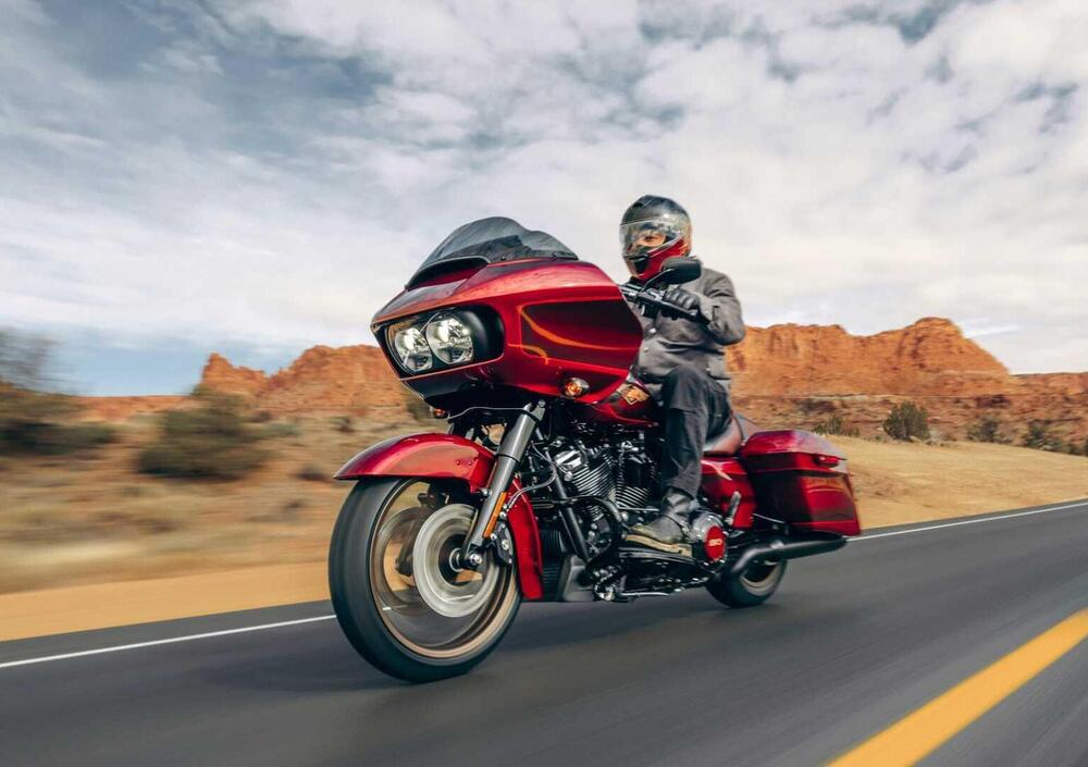 Harley-Davidson Road Glide Special Anniversary (2023) (2)