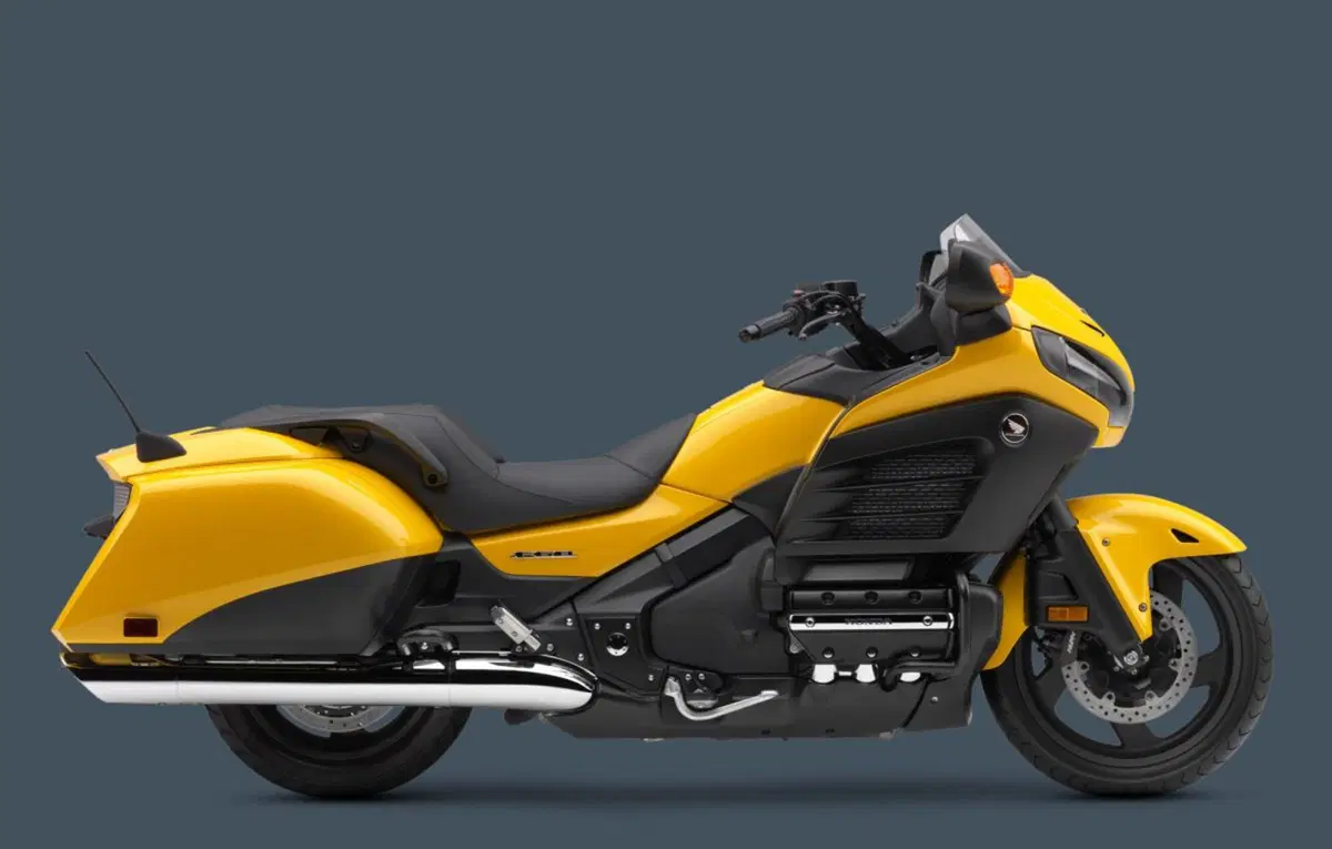 Honda GL 1800 GL 1800 F6B Goldwing Bagger (2012 - 16) (2)