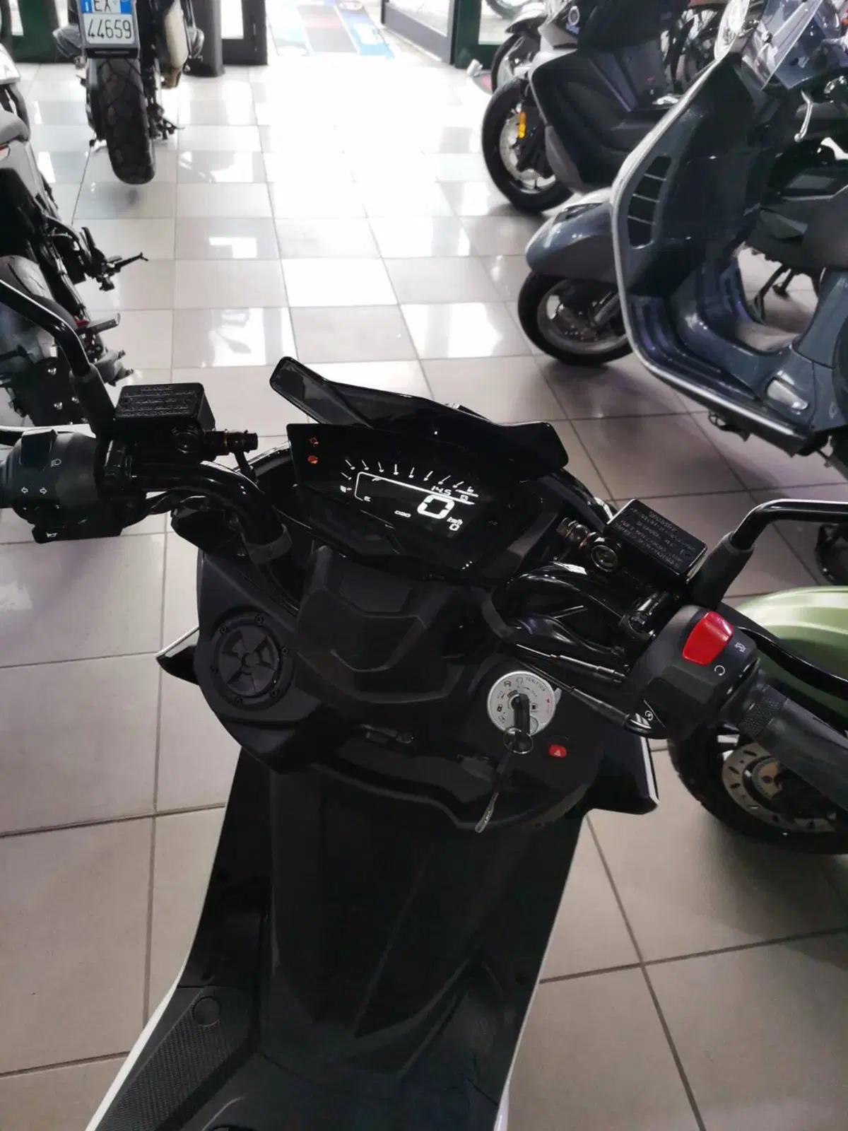 Malaguti Mission 125 (2020 - 26) (7)