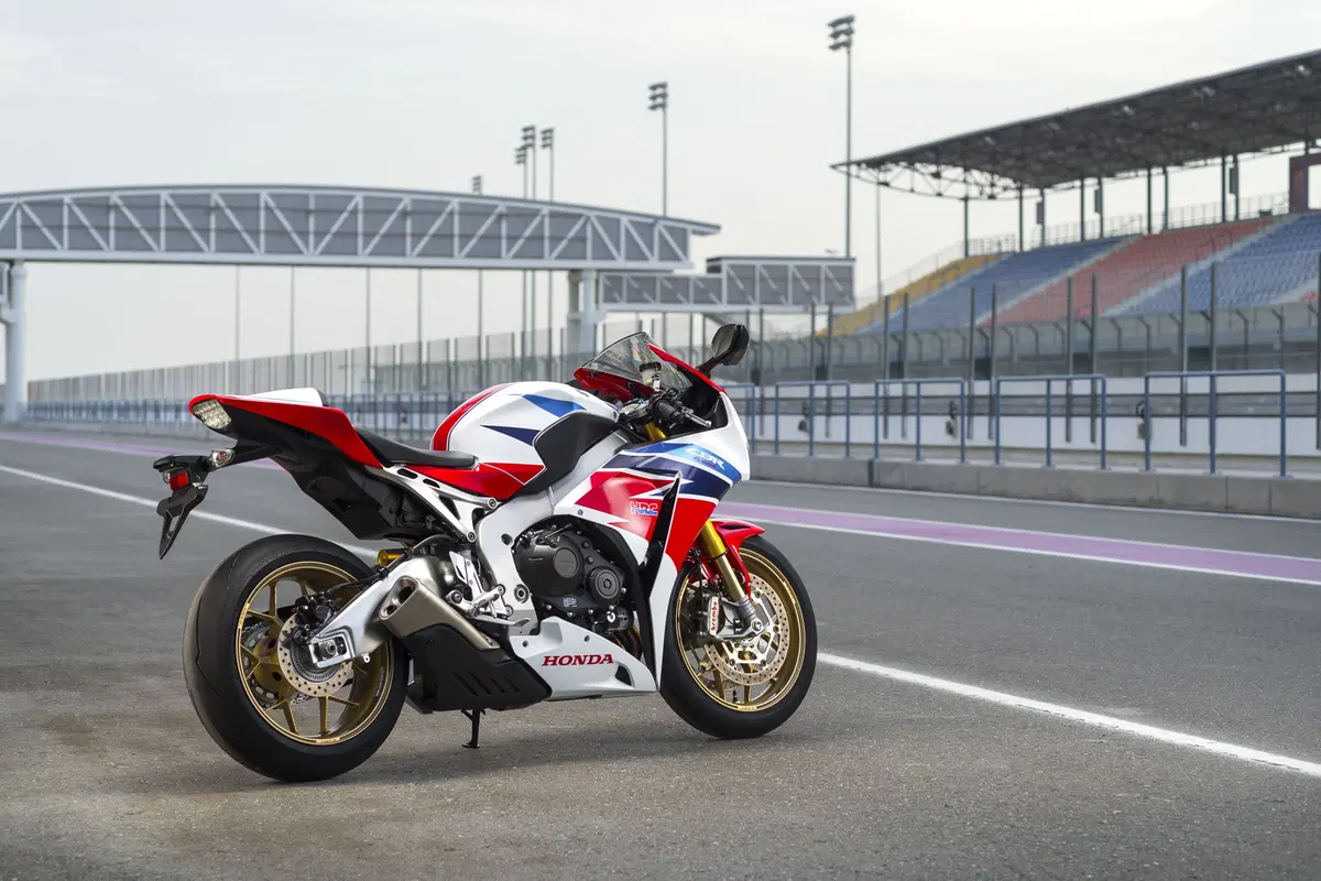 Honda CBR 1000 RR CBR 1000 RR Fireblade SP (2014 - 16) (3)