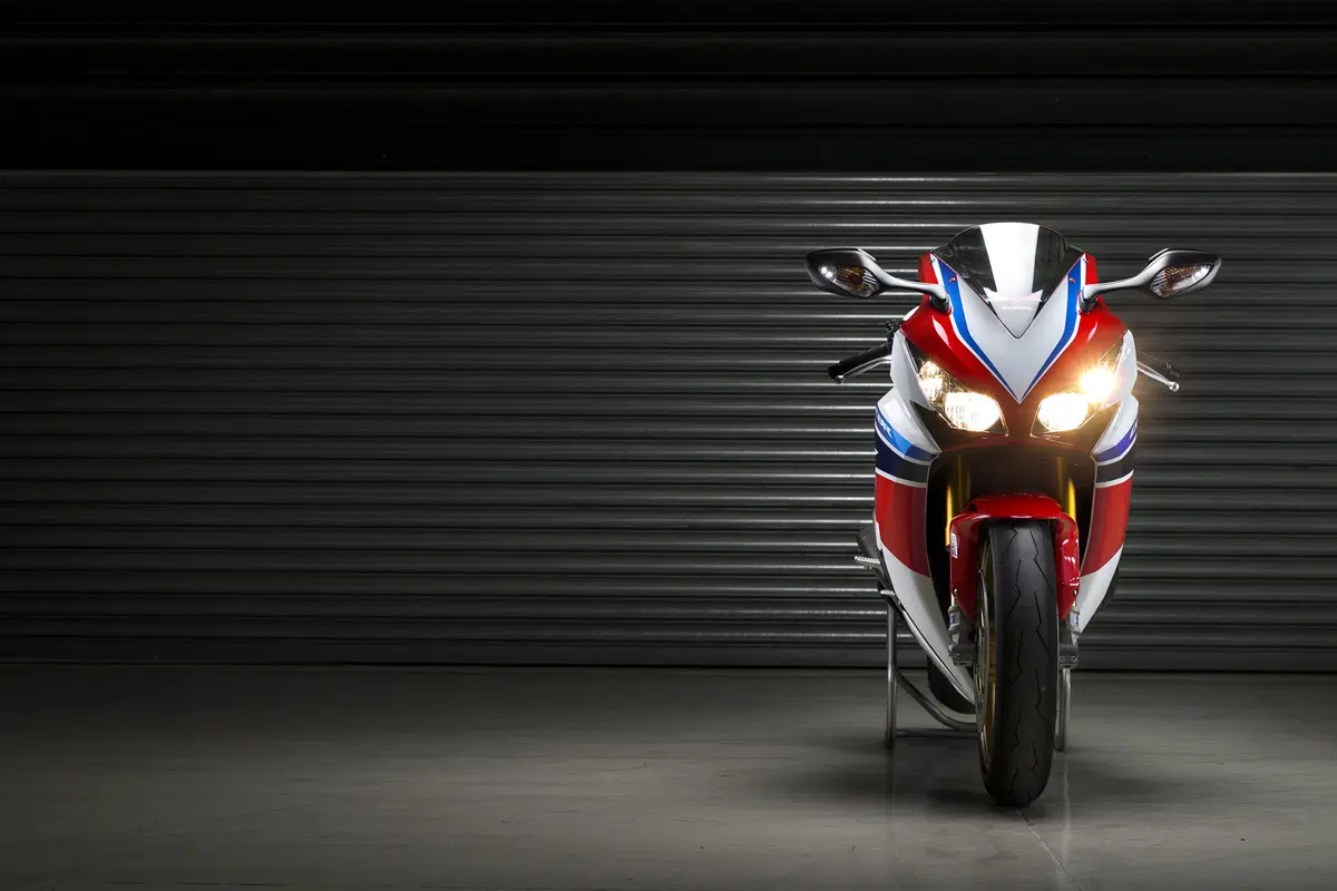 Honda CBR 1000 RR CBR 1000 RR Fireblade SP (2014 - 16) (8)