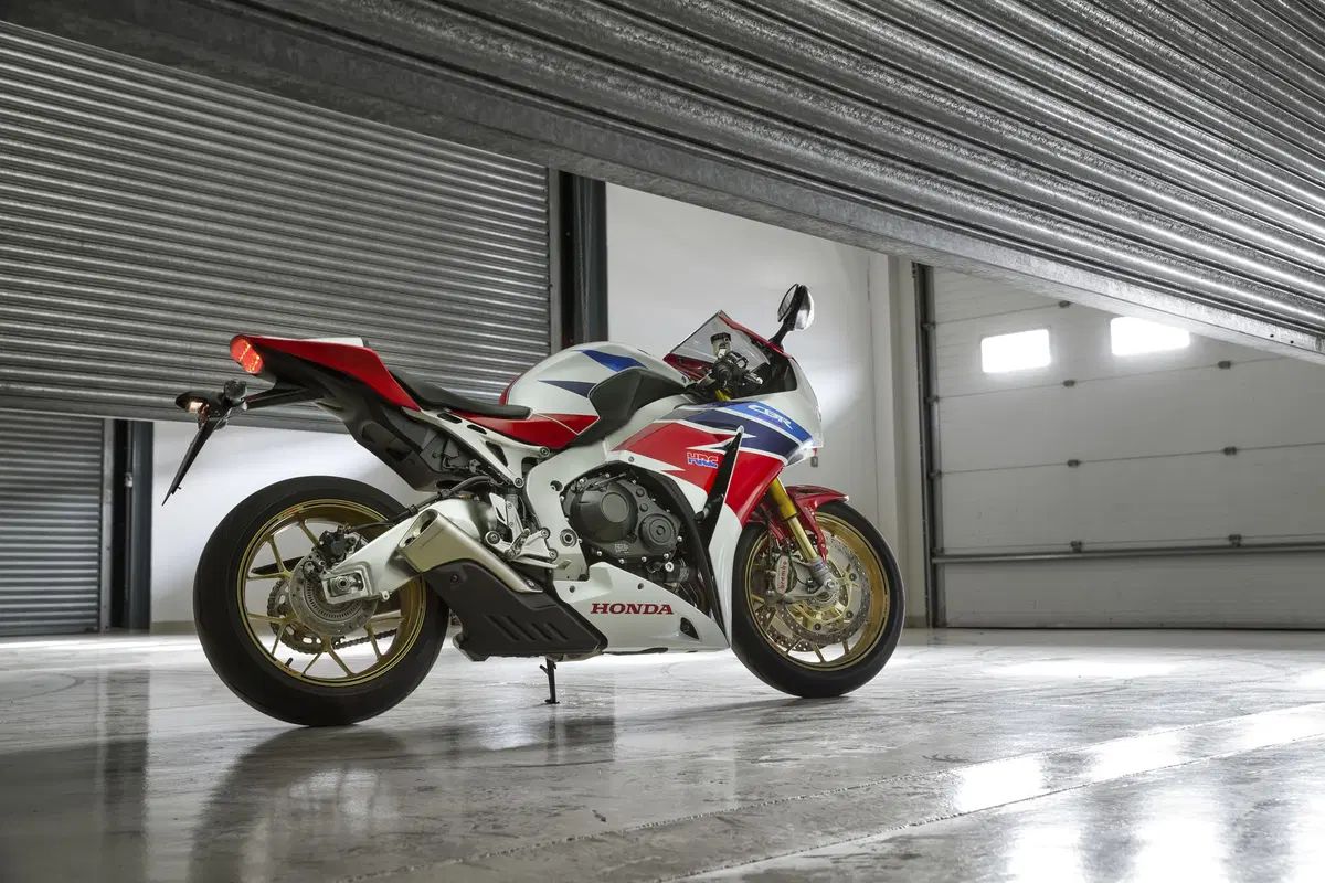 Honda CBR 1000 RR CBR 1000 RR Fireblade SP (2014 - 16) (9)