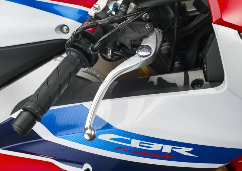 Honda CBR 1000 RR CBR 1000 RR Fireblade SP (2014 - 16) (20)