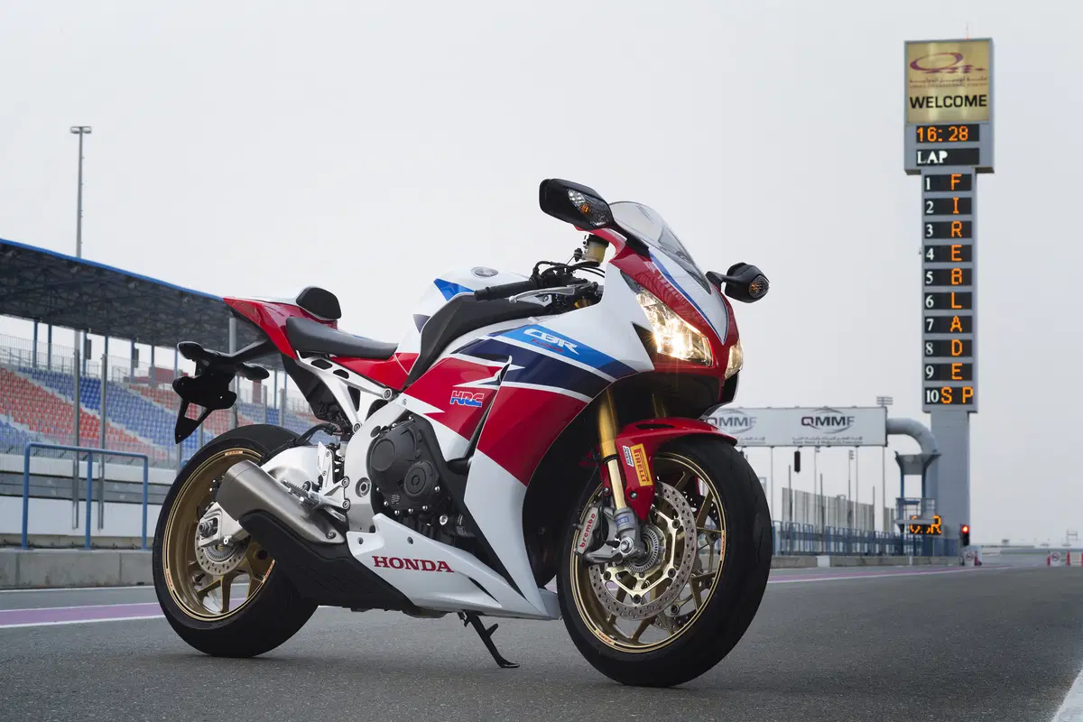 Honda CBR 1000 RR CBR 1000 RR Fireblade SP (2014 - 16) (24)