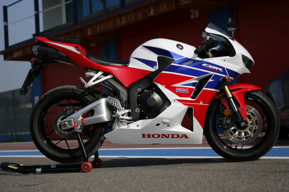 Honda CBR 600 RR CBR 600 RR ABS (2012 - 16) (3)