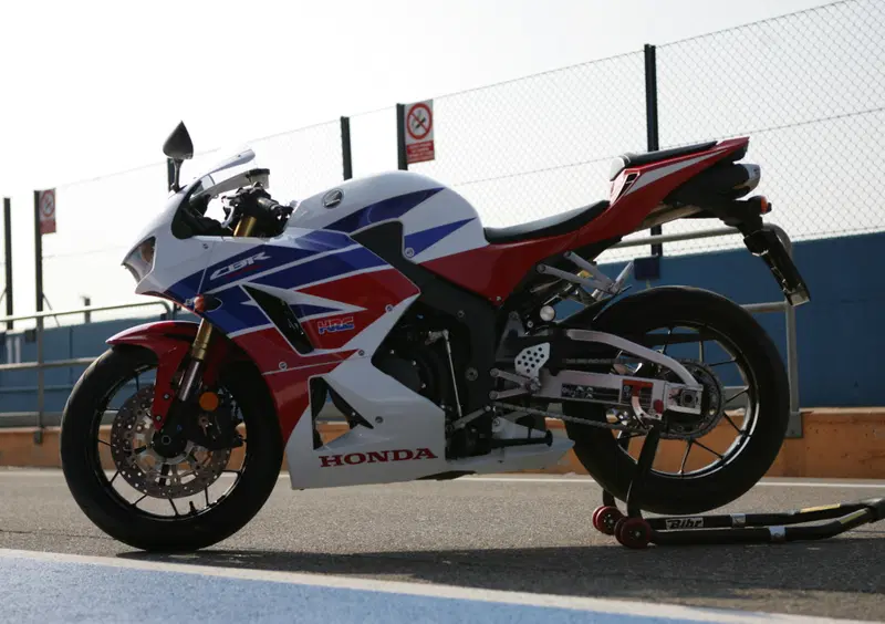 Honda CBR 600 RR CBR 600 RR eC ABS (2012 - 15) (16)