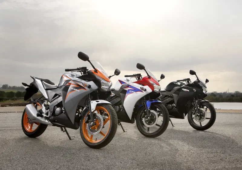 Honda CBR 125 R CBR 125 R (2007 - 17) (14)