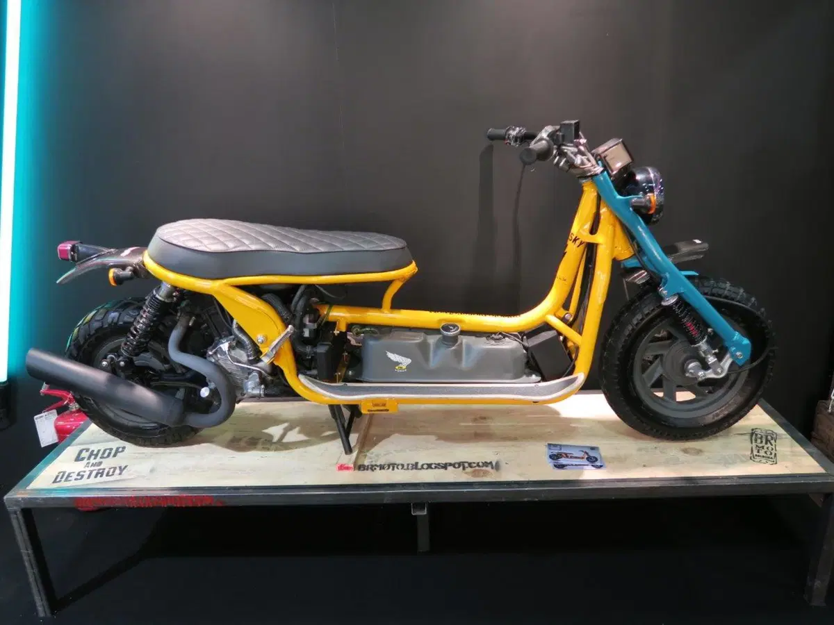 Le moto al Motor Show: Ducati Superbike e café racer special (30)