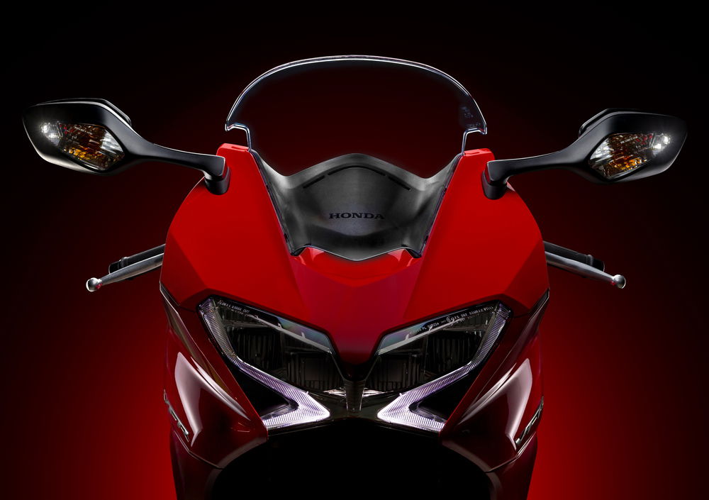 Honda VFR 800 F (2014 - 16) (2)