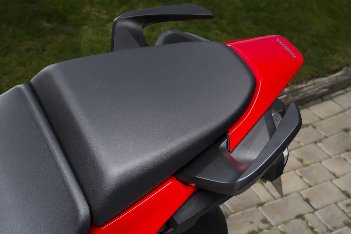 Honda VFR 800 VFR 800 F (2014 - 16) (11)