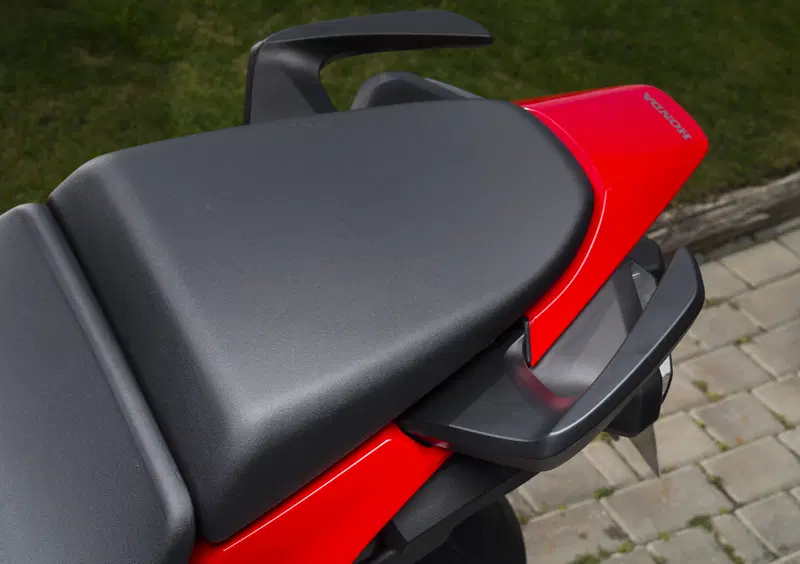 Honda VFR 800 VFR 800 F (2014 - 16) (11)