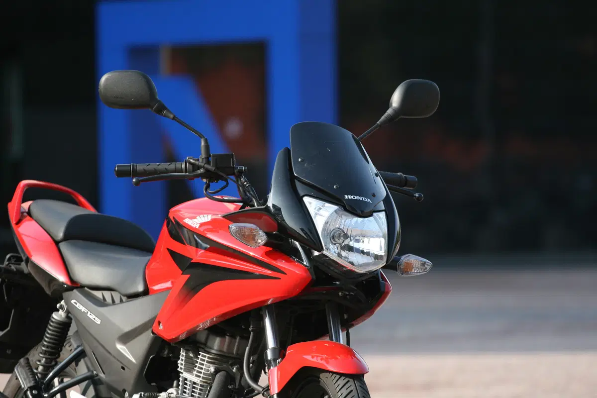 Honda CBF 125 CBF 125 (2008 - 14) (3)