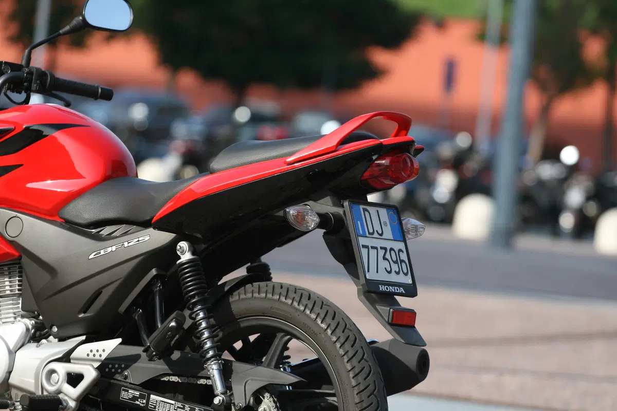 Honda CBF 125 CBF 125 (2008 - 14) (6)