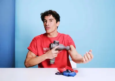 MotoGP 2023. Le 10 cose che Marc Marquez porta sempre in valigia [VIDEO]