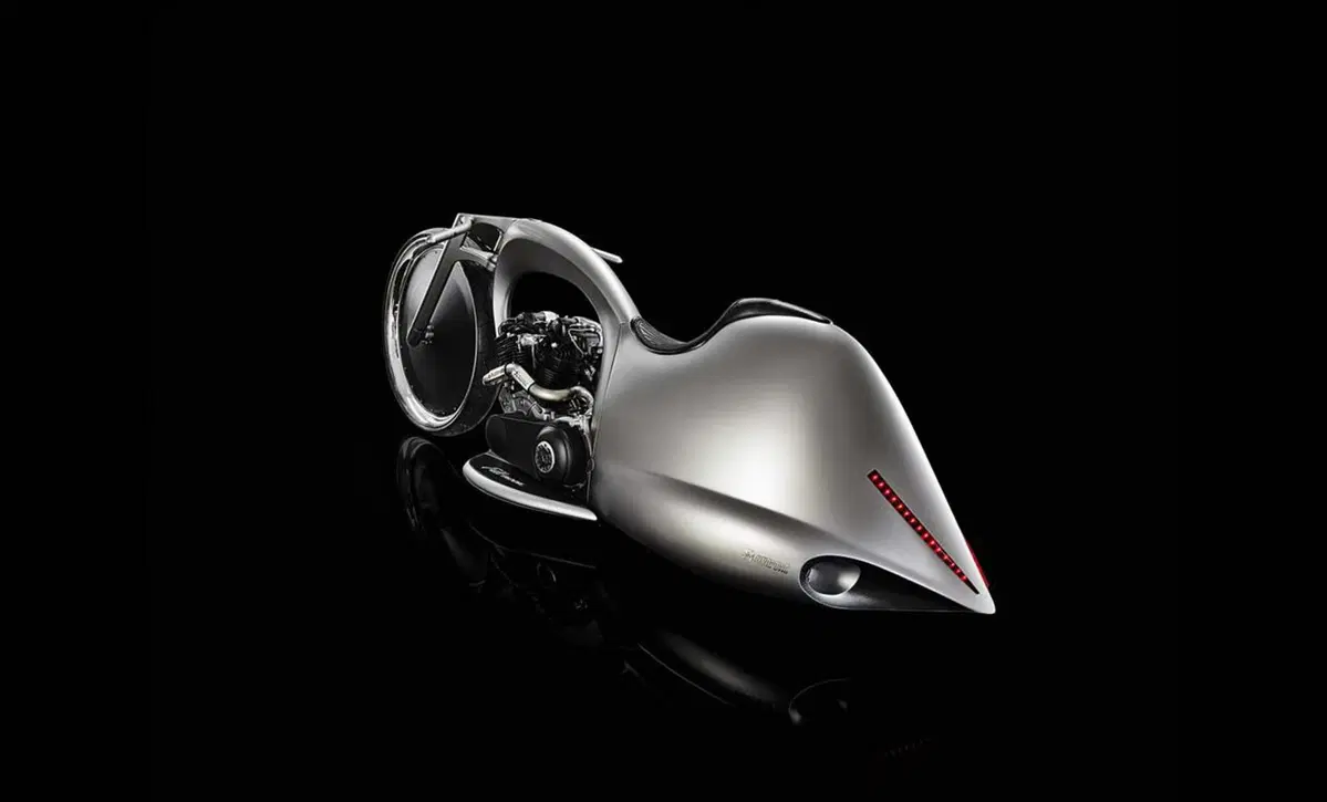 Akrapovic Full Moon, Concept di stile (2)
