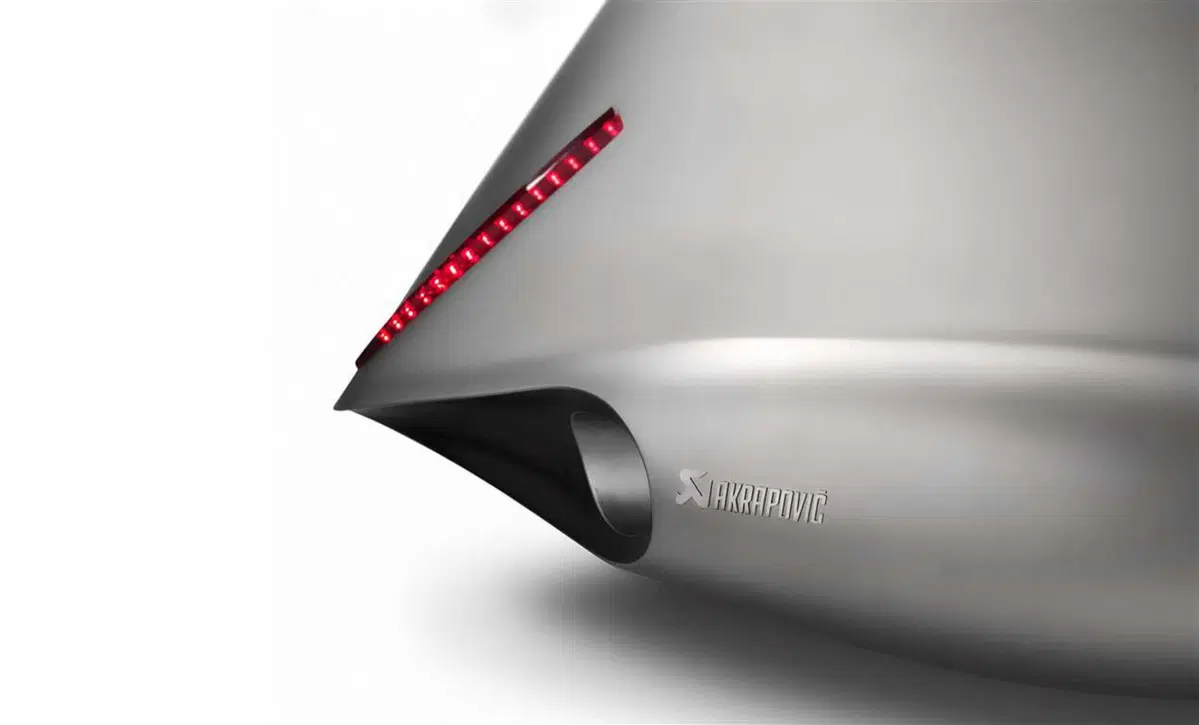 Akrapovic Full Moon, Concept di stile (7)