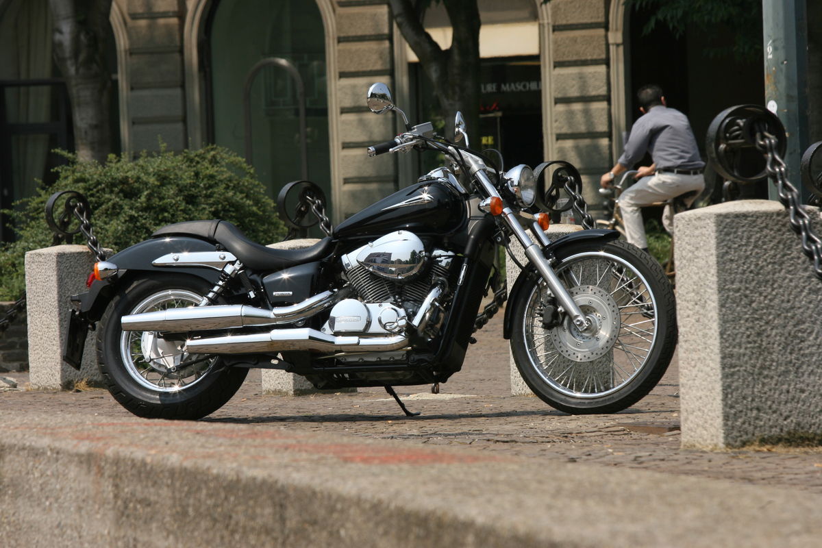 honda shadow 750 black spirit