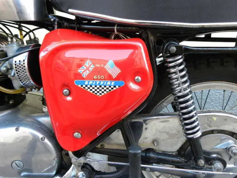 Bsa Spitfire 650 (10)