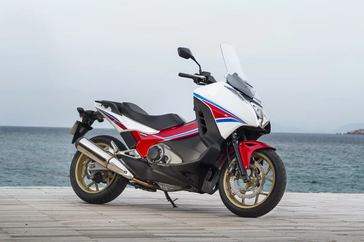 Honda Integra Integra 750 DCT ABS (2014 - 15) (2)