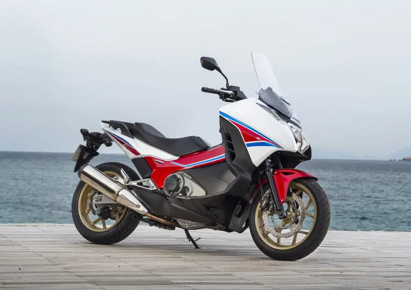 Honda Integra Integra 750 DCT ABS (2014 - 15) (2)