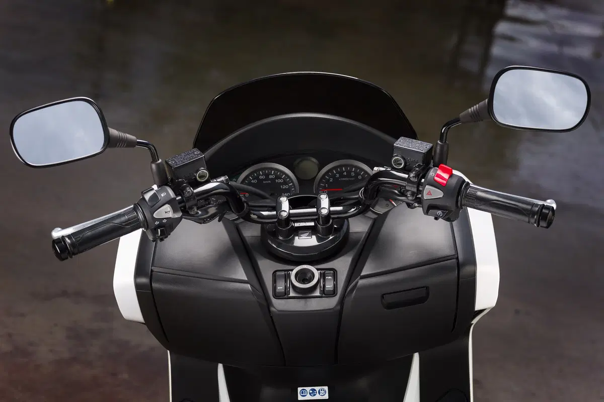 Honda Forza 300 Forza 300 ABS (2013 - 17) (15)