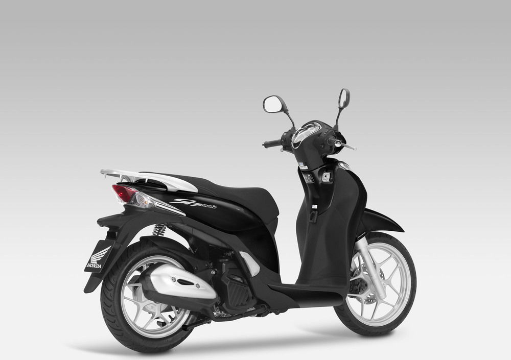 Honda SH 125 Mode (2013 -16) (2)