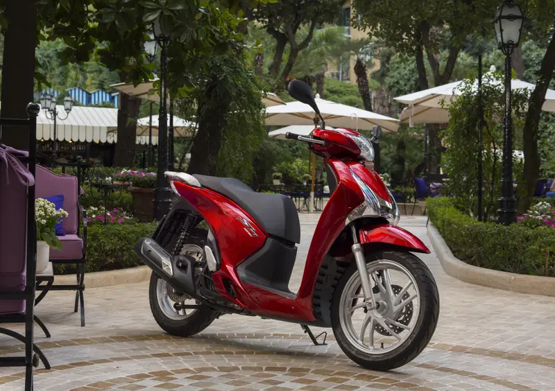 Honda SH 150 SH 150i ABS (2013 - 16) (6)