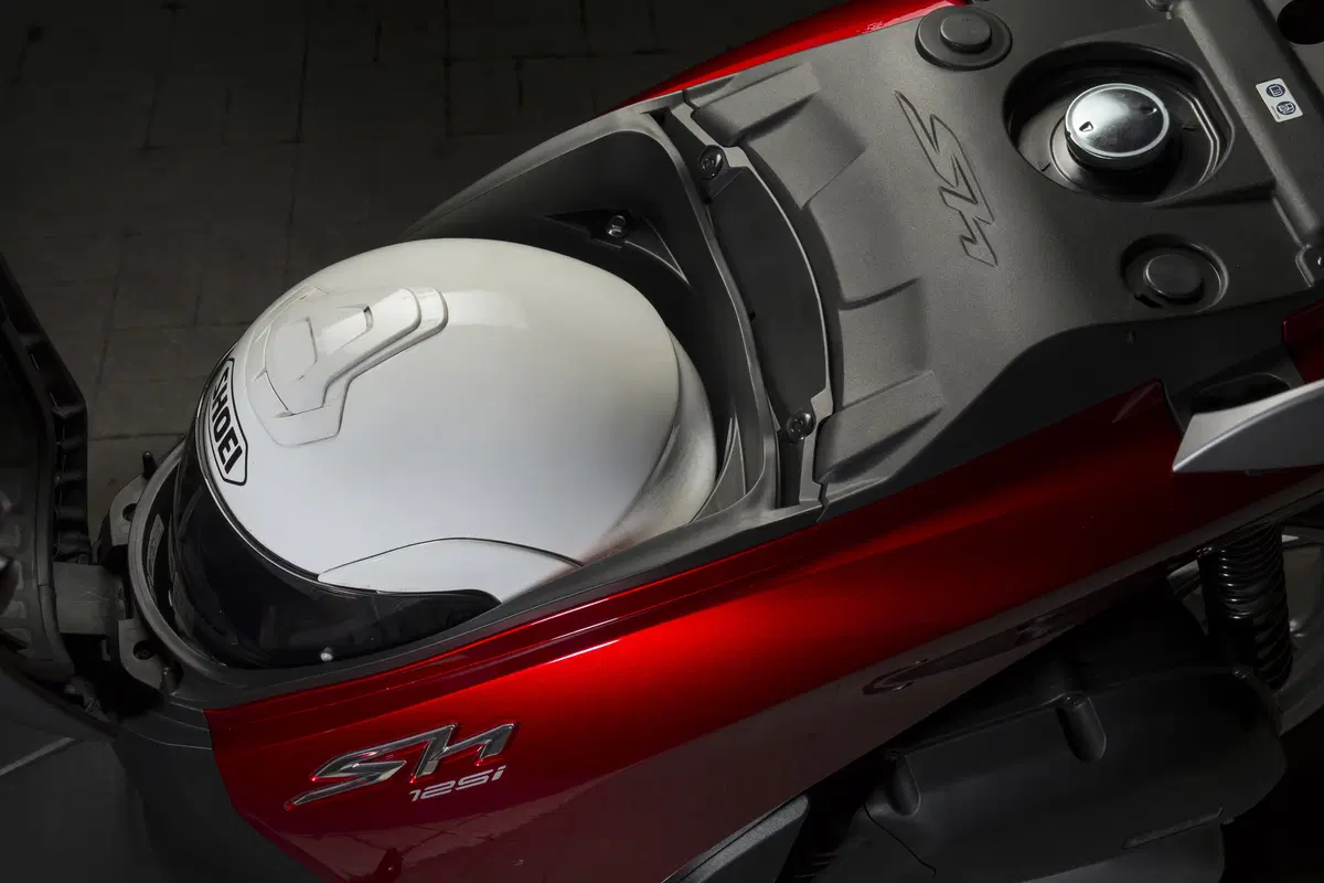 Honda SH 150 SH 150i ABS (2013 - 16) (13)