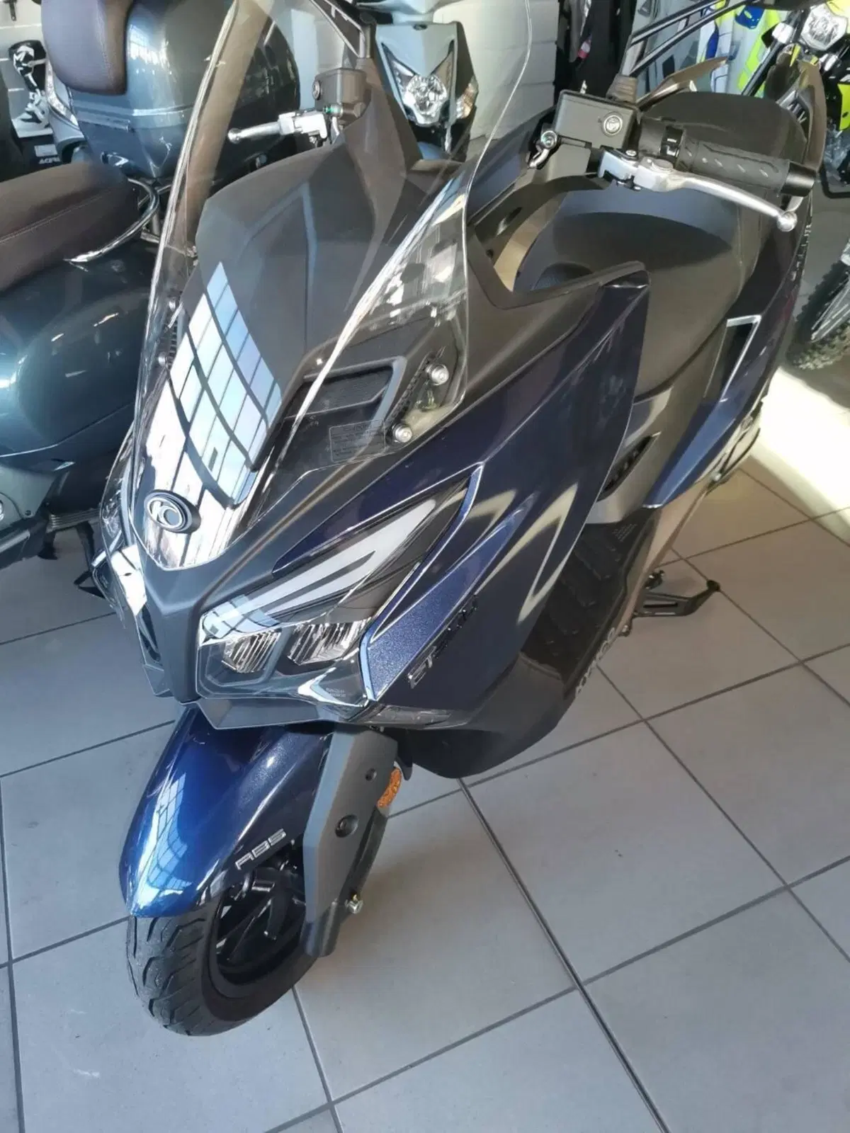 Kymco X-Town 300i City (2021 - 25) (3)