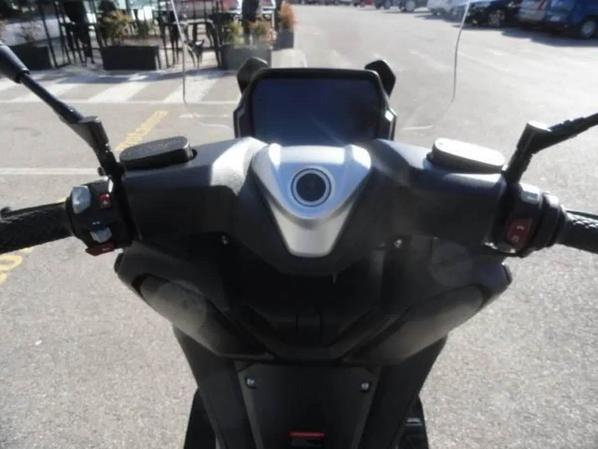 Voge Sfida SR4 (2022 - 24) (9)