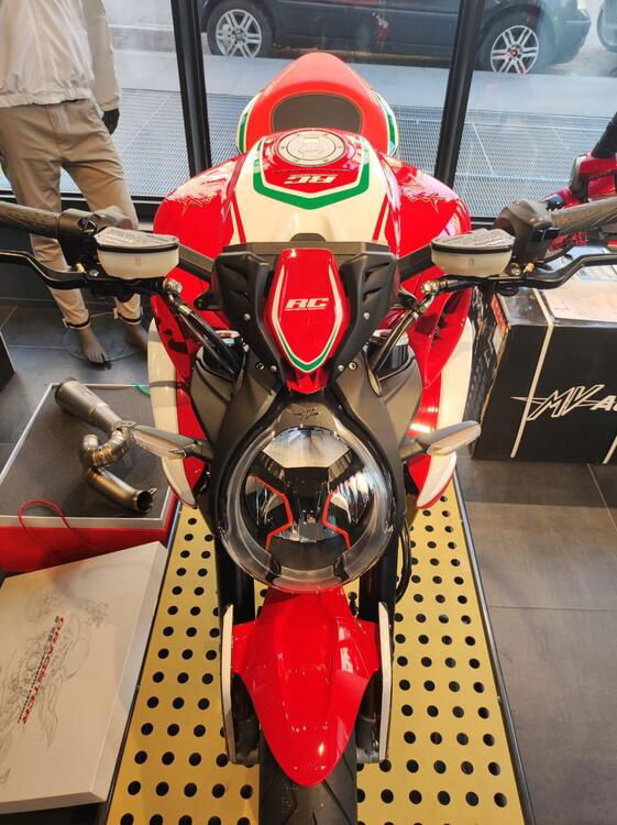 MV Agusta Dragster 800 RC SCS (2022 - 24) (2)