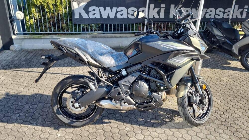 Kawasaki Versys 650 Tourer (2022 - 24) (4)