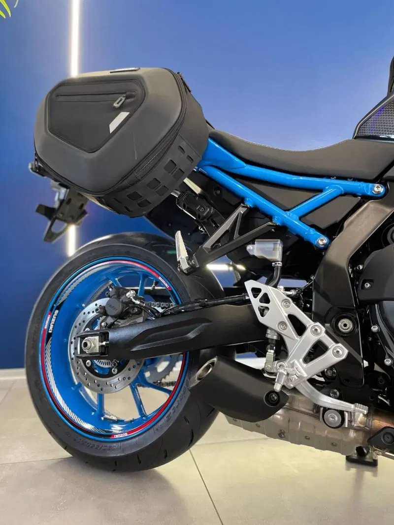 Suzuki GSX-8S (2025 - 26) (12)