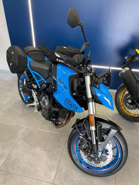 Suzuki GSX-8S (2023 - 24) (3)