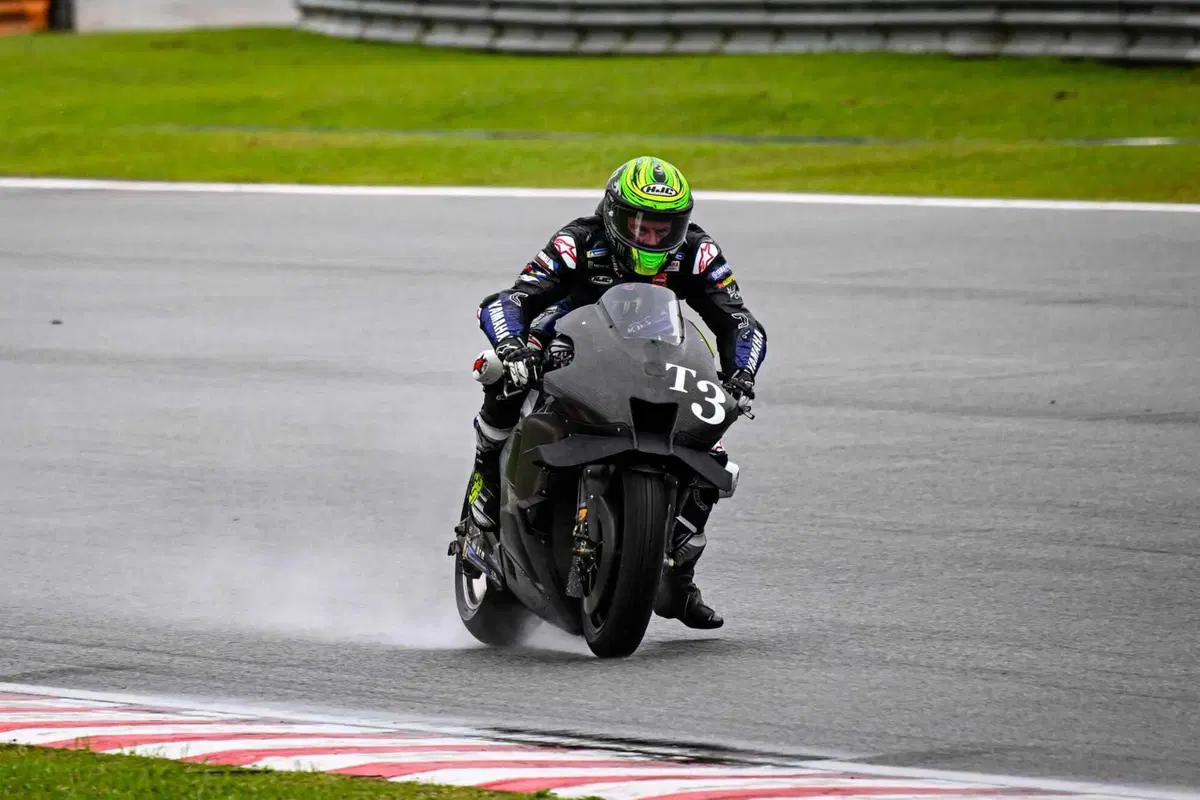 MotoGP 2023. Primo giorno dei test di Sepang: Yamaha prima con Cal Crutchlow! [GALLERY] (11)