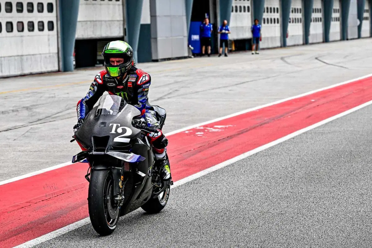 MotoGP 2023. Primo giorno dei test di Sepang: Yamaha prima con Cal Crutchlow! [GALLERY] (15)