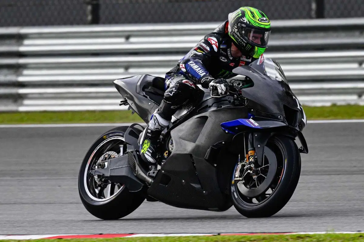MotoGP 2023. Primo giorno dei test di Sepang: Yamaha prima con Cal Crutchlow! [GALLERY] (18)