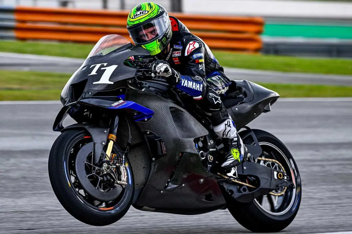 MotoGP 2023. Primo giorno dei test di Sepang: Yamaha prima con Cal Crutchlow! [GALLERY] (19)