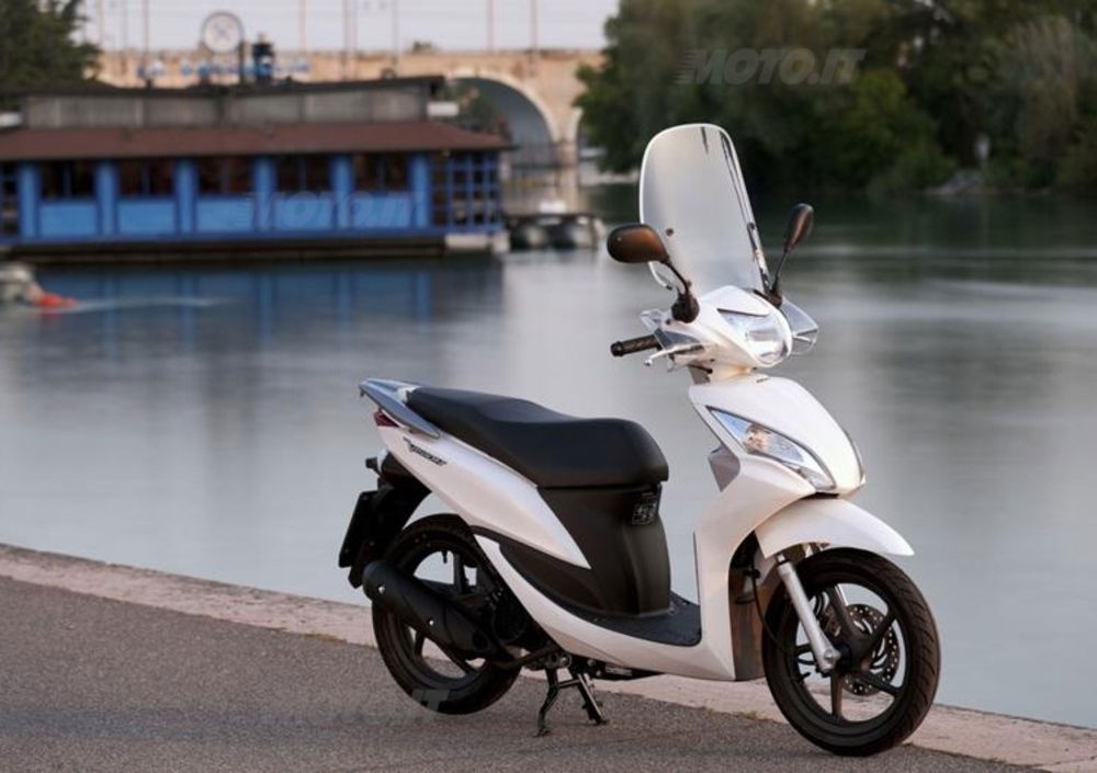 Honda Vision 110 (2011 - 16) (4)