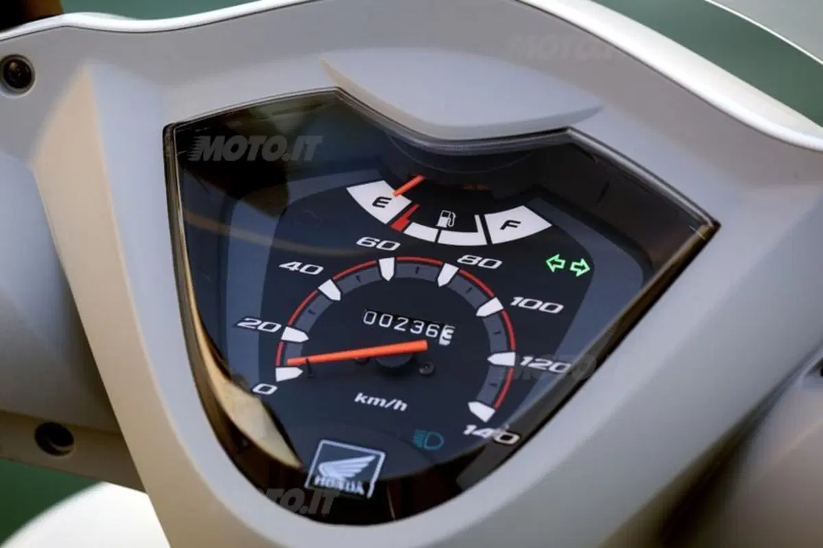 Honda Vision 110 Vision 110 (2011 - 16) (5)